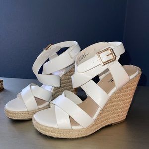 White wedges